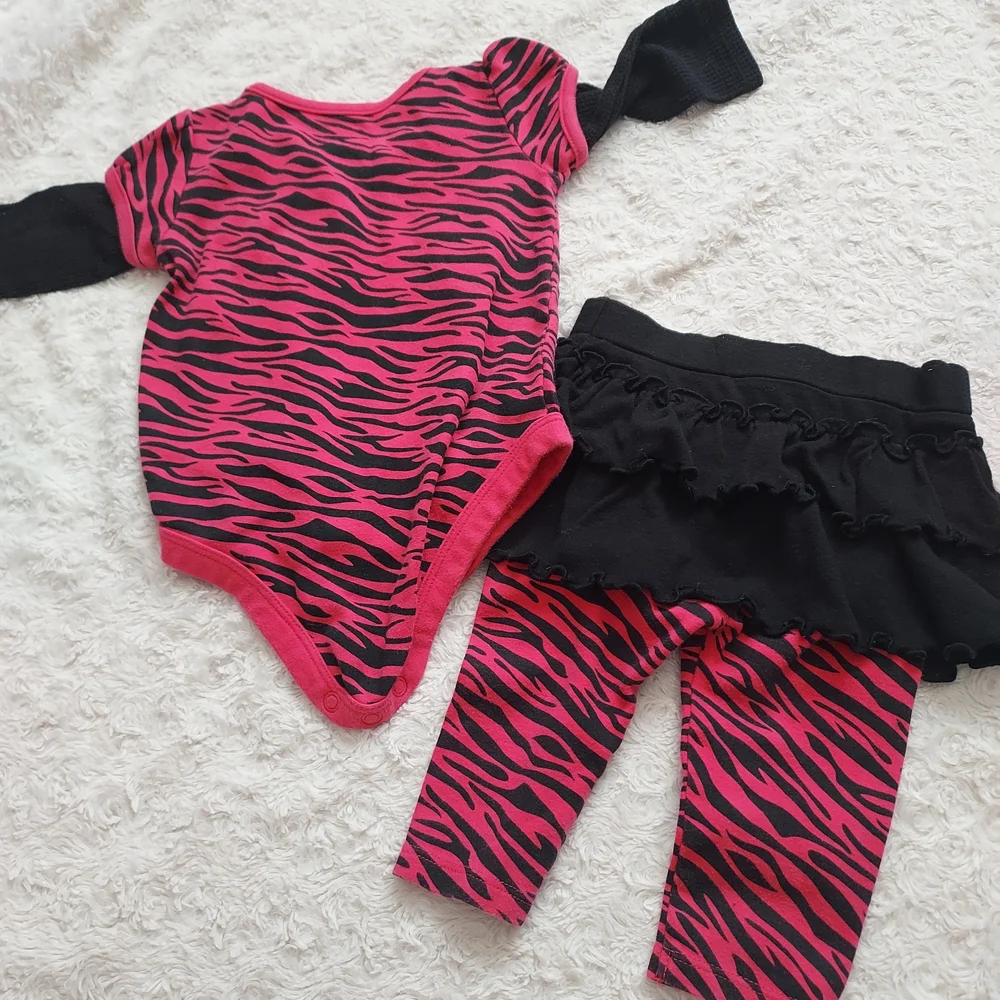 Garanimals 3-6mo Wild Pink & Black Zebra Print Baby Set 80s Vibes Punk Rock